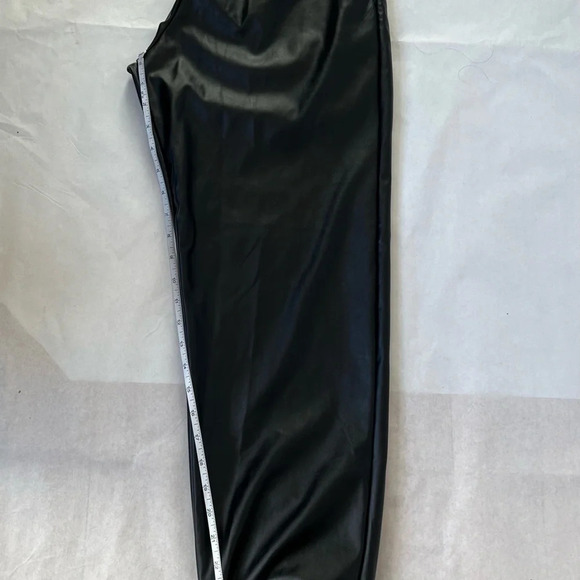 Storets Faux leather jogger black pants trousers elastic high waist size m - Picture 9 of 12